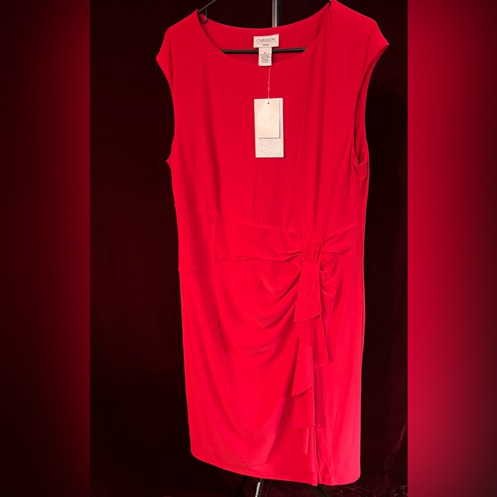 Carmen Marc Valvo stretch dress in Red. Size XL. Brand new never worn.